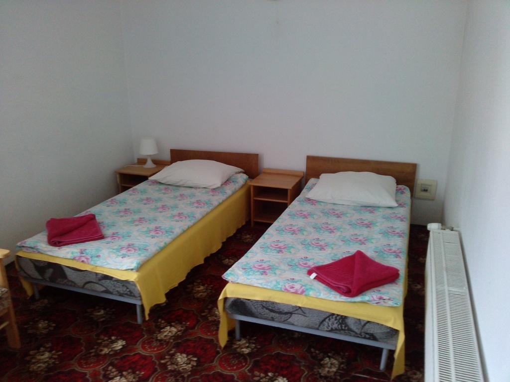 Zajazd Pod Kasztanami Рын Экстерьер фото