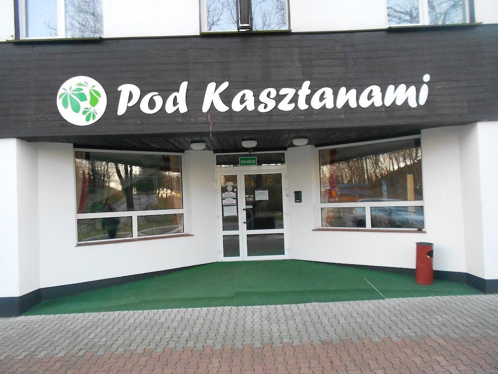 Zajazd Pod Kasztanami Рын Экстерьер фото